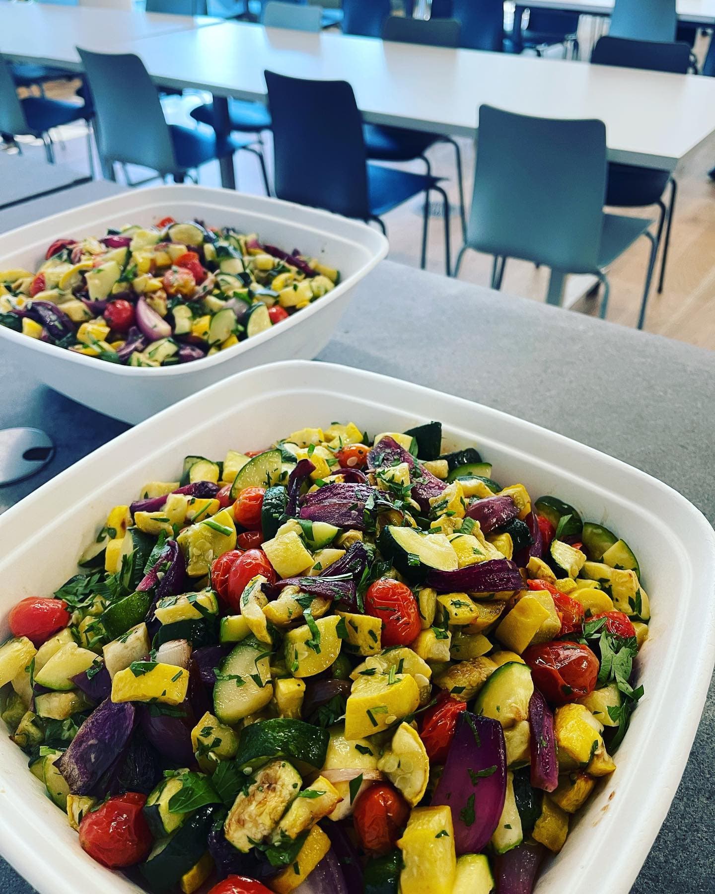 RANCH SALAD WITH BABY SPINACH, TOMATOES, CUCUMBERS, AND OLIVES